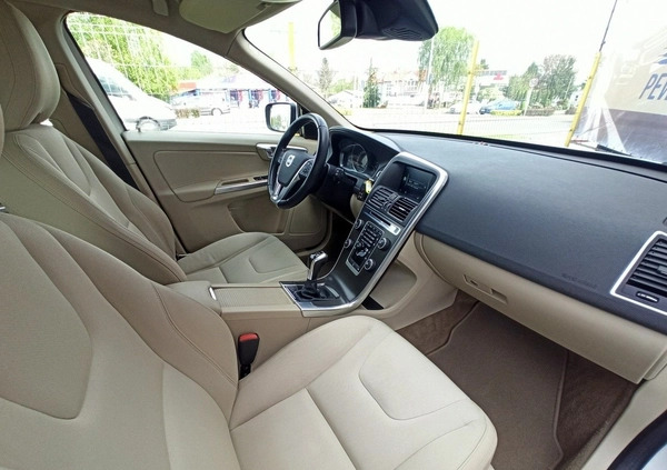 Volvo XC 60 cena 60900 przebieg: 261000, rok produkcji 2014 z Rzeszów małe 436